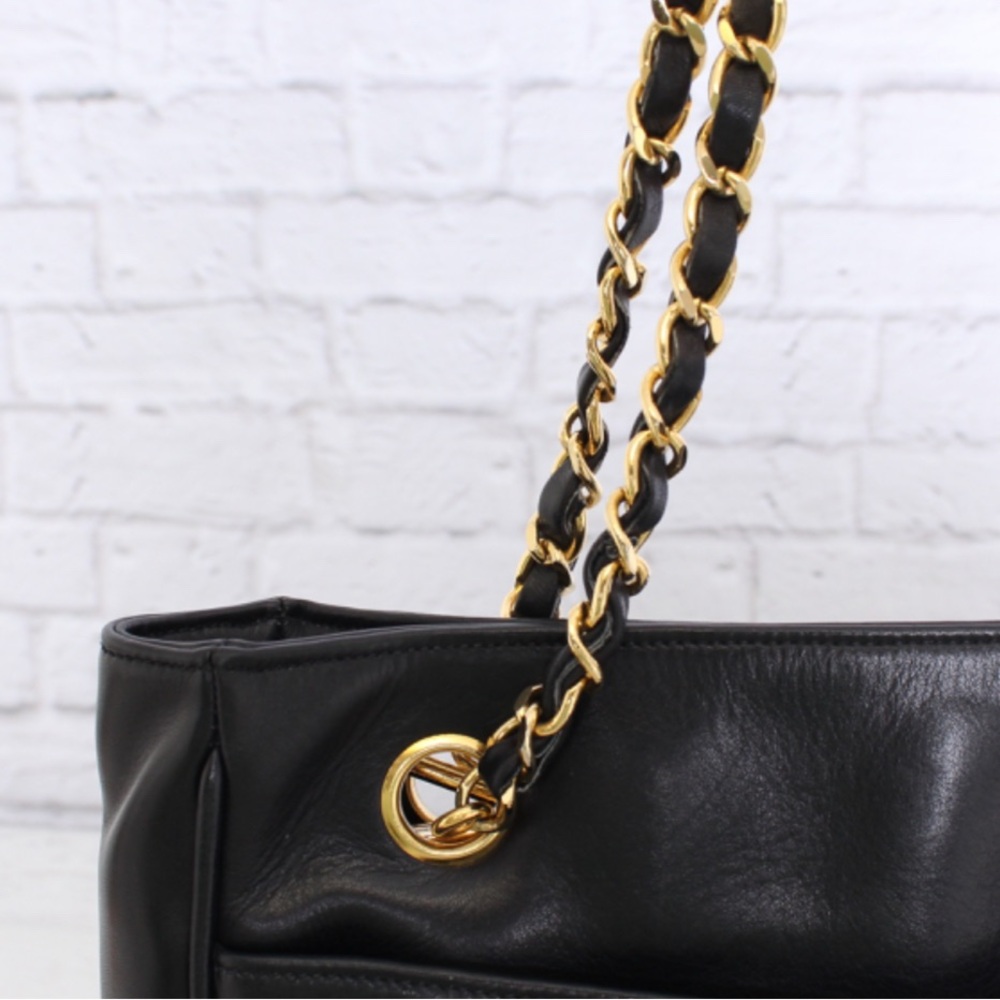 CHANEL Black Lambskin Quilted Chain Shoulder Tote Bag Vintage | Made in Italy - Picture 3 of 11